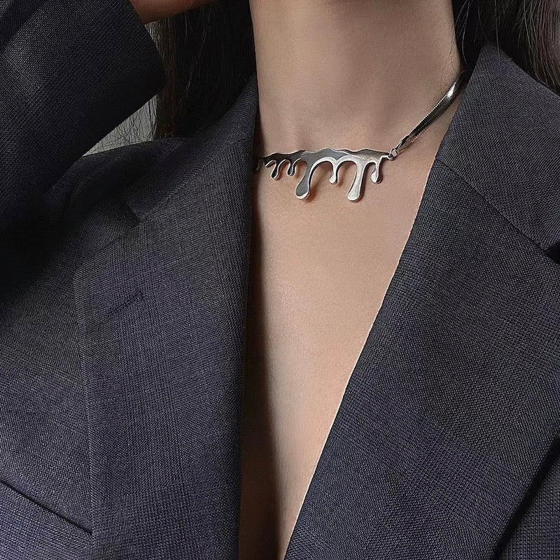 Gothic Water Drop Blade Chain Choker